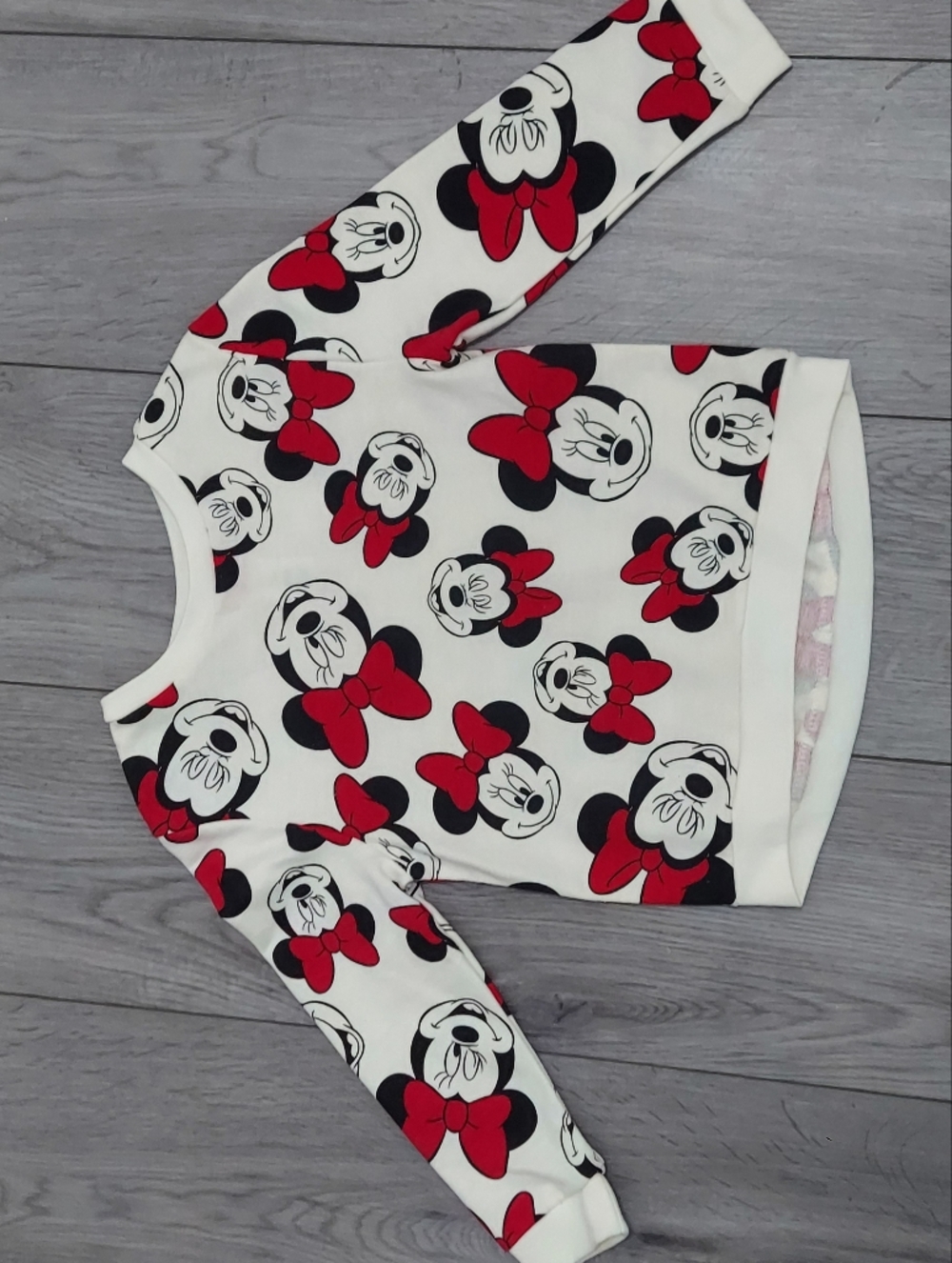 Girls' White Minnie Mouse Print Sweatshirt with Red Bows